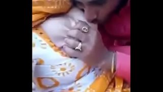 Bangali girl with her bf having a nice fuck in national park